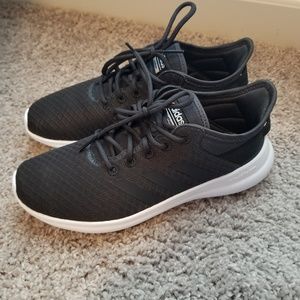 Adidas tennis shoes